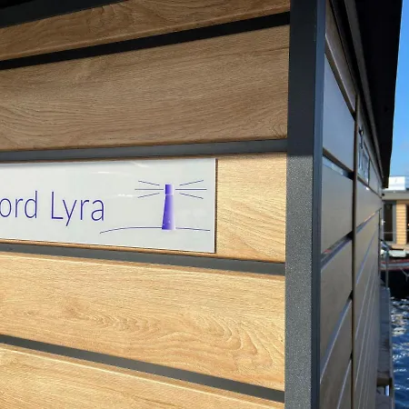 Botel Hausboot Fjord Lyra Mit Biosauna In Barth