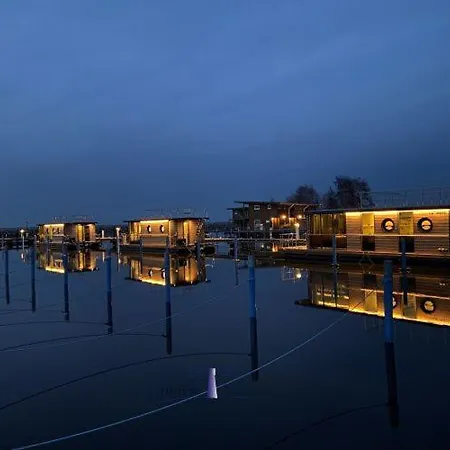 Hausboot Fjord Lyra Mit Biosauna In Botel *