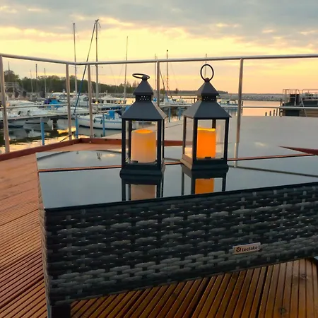 Botel Hausboot Fjord Lyra Mit Biosauna In *